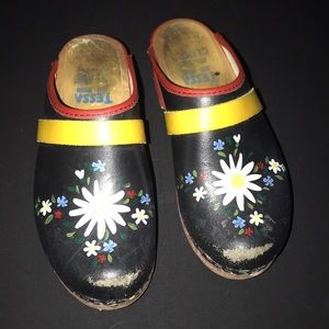 Tessa clogs